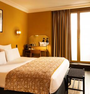 C.O.Q Hotel Paris