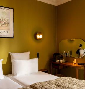 C.O.Q Hotel Paris