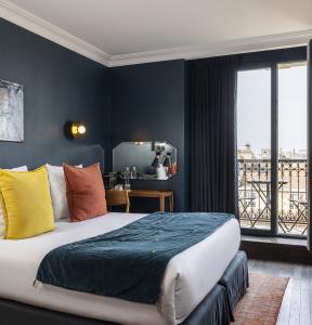 C.O.Q Hotel Paris
