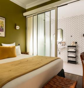 C.O.Q Hotel Paris