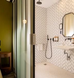 C.O.Q Hotel Paris